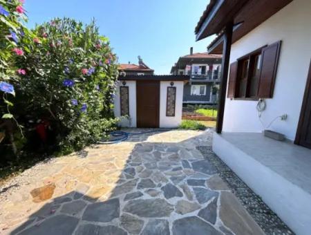 Strikingly Beautiful 3 Bed Villa