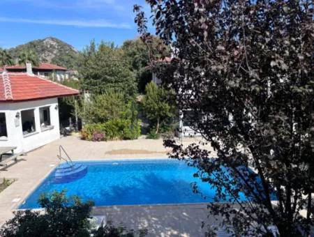 Dalyan Gülpınar Da Site İçerisinde Satılık Dubleks Villa